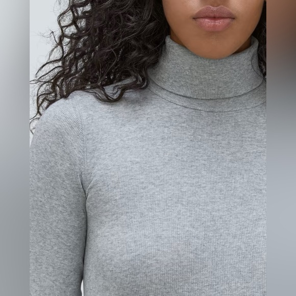 Everlane micro rib supima turtleneck grey size small very good condition - Picture 2 of 6